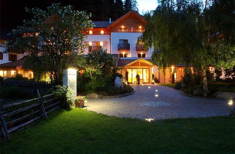 Hotel Bad Schoergau Sarentino Ngoại thất bức ảnh